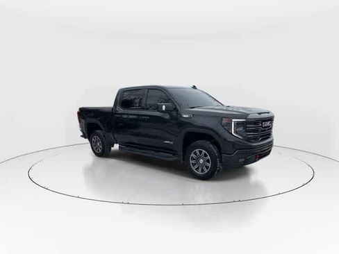 Used 2024 GMC Sierra 1500 AT4 w/ AT4 Preferred Package AWD/4WD image 3