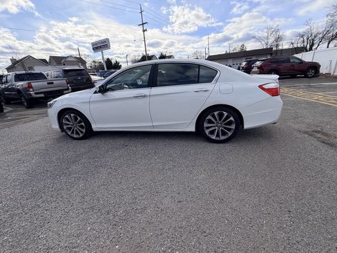 Used 2014 Honda Accord Sport image 18