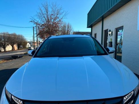 Used 2024 Hyundai Tucson SEL w/ Convenience Package image 9