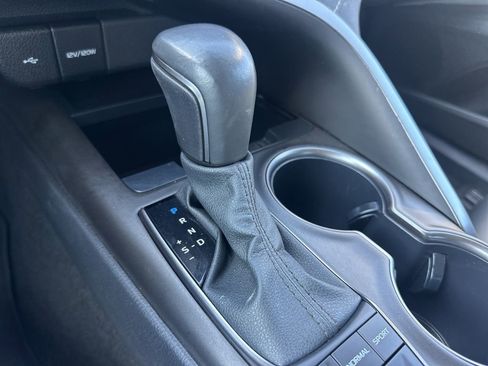 Used 2023 Toyota Camry SE image 16
