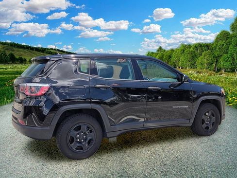 Used 2018 Jeep Compass Sport FWD image 6