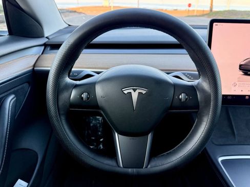 Used 2022 Tesla Model 3 RWD image 11
