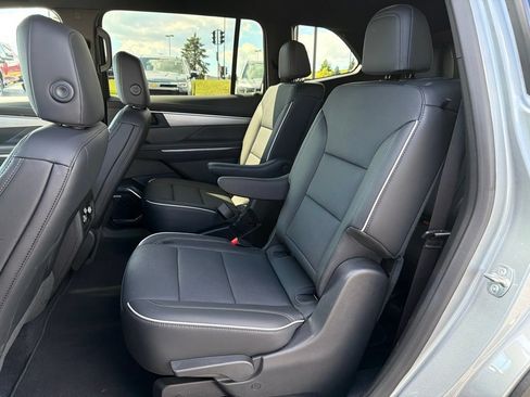 Certified 2025 Buick Enclave Preferred AWD/4WD image 15