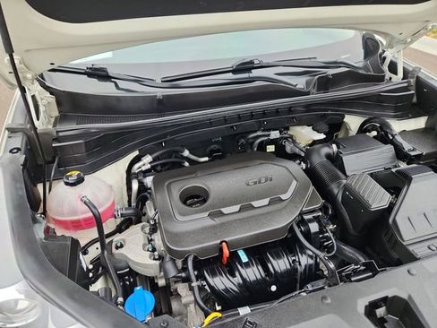 Used 2022 Kia Sportage LX image 15