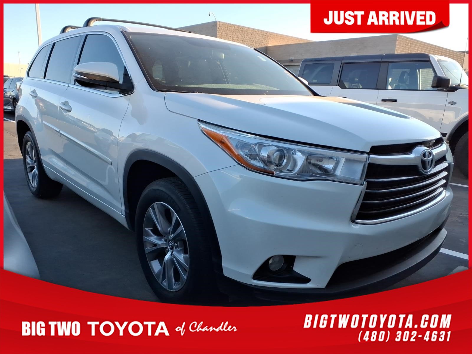 Used 2016 Toyota Highlander Plus FWD image 1