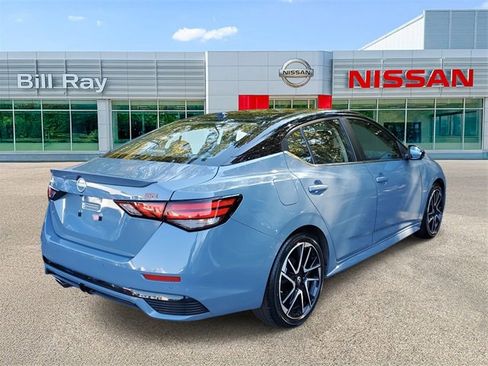 Certified 2024 Nissan Sentra SR w/ SR Premium Package image 4