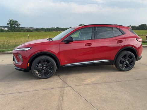 New 2025 Buick Envision Sport Touring image 5