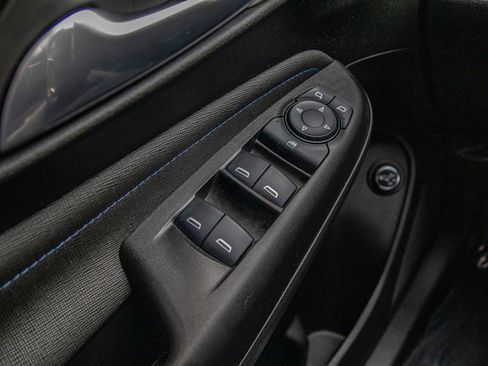 Used 2025 Buick Envista Sport Touring w/ Experience Buick Package FWD image 12