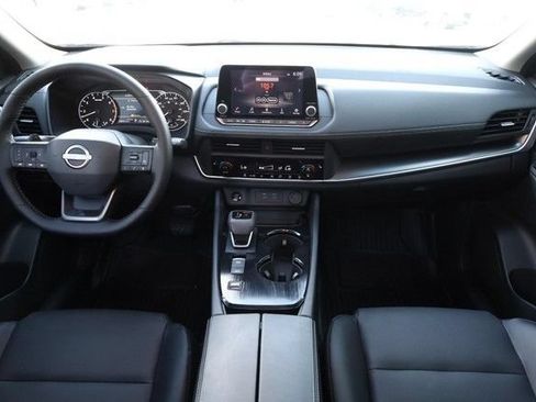 Certified 2025 Nissan Rogue SV w/ SV Premium Package FWD image 25