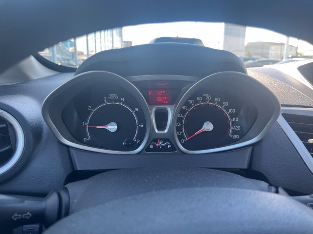 Used 2011 Ford Fiesta SE FWD image 11
