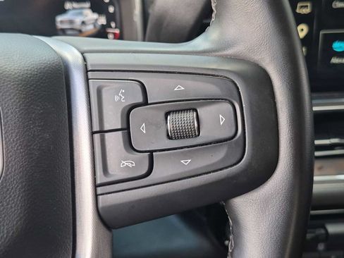 Used 2025 GMC Sierra 1500 SLT AWD/4WD image 24