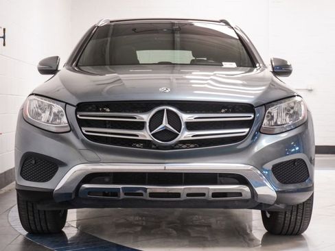 Used 2018 Mercedes-Benz GLC 300 4MATIC w/ Premium Package image 37