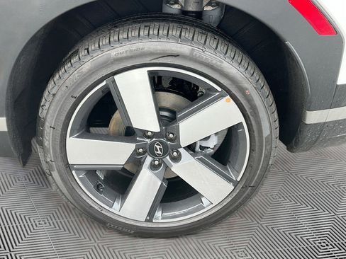 New 2026 Hyundai Santa Fe Limited AWD/4WD image 32