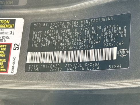 Used 2020 Toyota Camry SE w/ Sunroof Package image 33