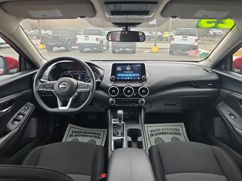 Used 2025 Nissan Sentra SV image 15