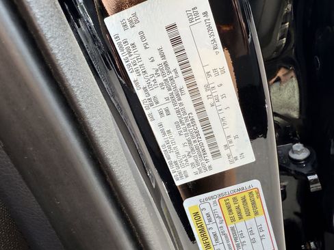 Used 2025 Ford F350 XLT AWD/4WD image 30