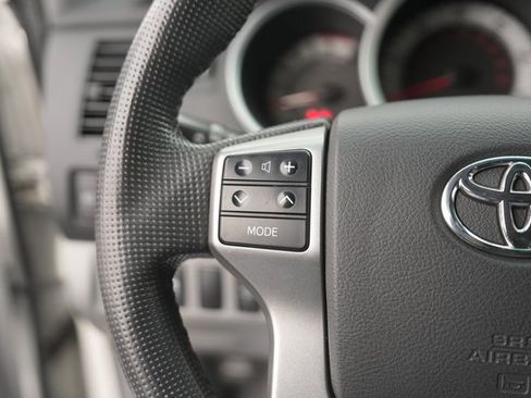 Used 2013 Toyota Tacoma 4x4 Double Cab image 22