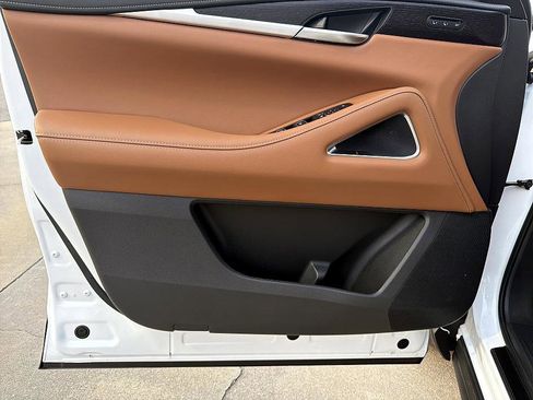 New 2026 INFINITI QX60 Autograph image 9