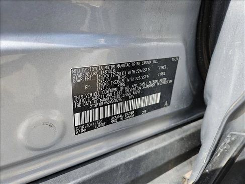 Used 2025 Toyota RAV4 XLE image 24