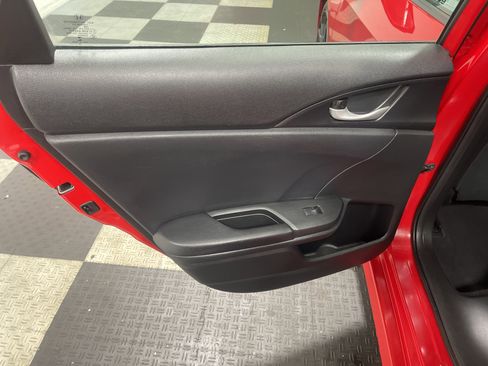 Used 2020 Honda Civic Sport image 15