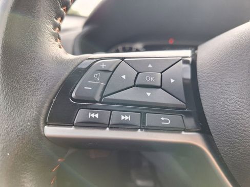 Used 2024 Nissan Altima 2.5 SR w/ SR Premium Package image 12