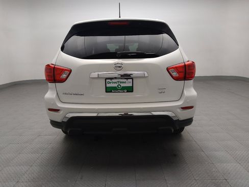 Used 2018 Nissan Pathfinder SV AWD/4WD image 7