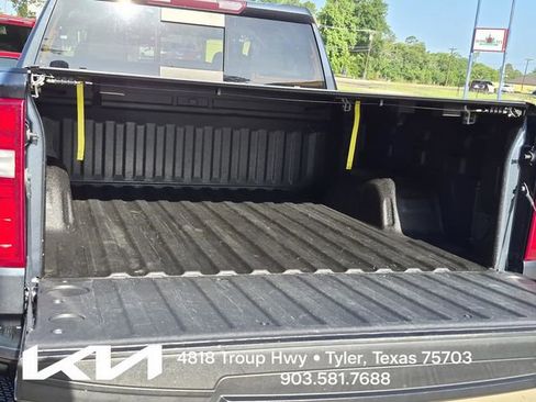 Used 2021 Chevrolet Silverado 1500 RST w/ Convenience Package II RWD image 10