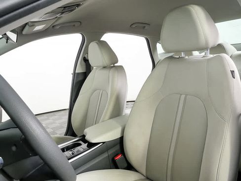 Used 2023 Hyundai Sonata SE image 5