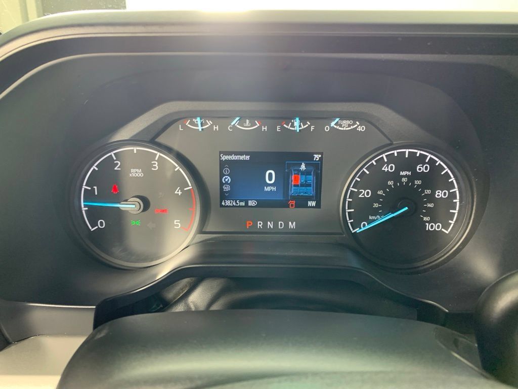 Certified 2025 Ford F350 XLT AWD/4WD image 16