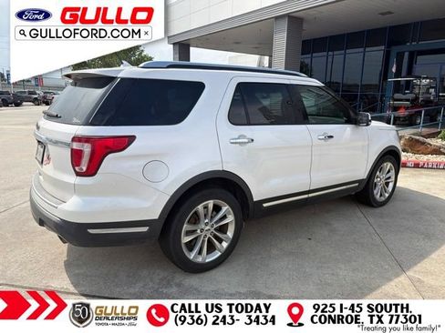 Certified 2018 Ford Explorer Limited FWD image 4