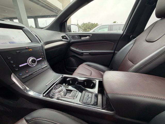 Used 2020 Ford Edge Titanium w/ Equipment Group 301A FWD image 14