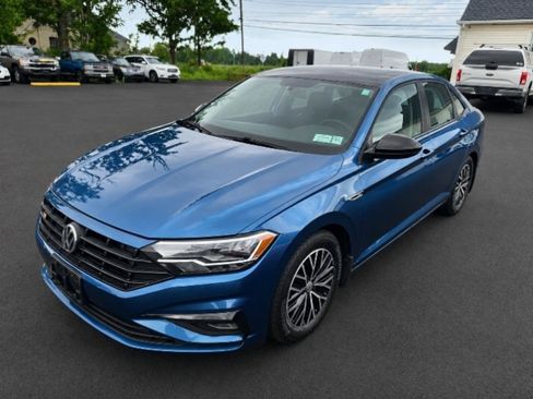 Used 2021 Volkswagen Jetta S w/ Driver Assistance Package FWD image 3