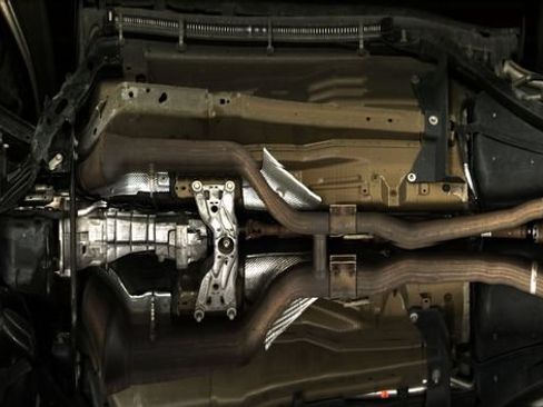 Used 2011 Ford Mustang Shelby GT500 w/ Electronics Pkg RWD image 34
