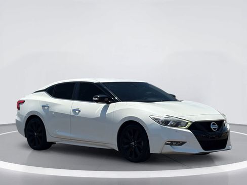 Used 2018 Nissan Maxima SR w/ Midnight Edition FWD image 5