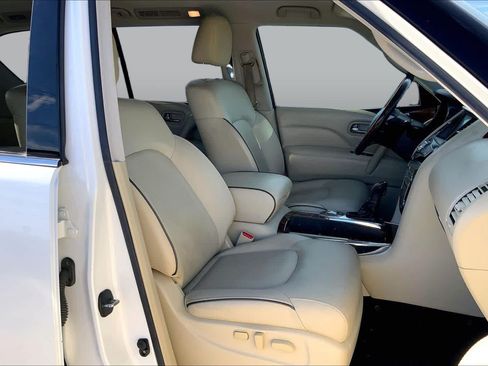 Used 2019 INFINITI QX80 Luxe w/ Proassist Package RWD image 9