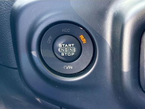 Used 2021 Jeep Wrangler Sport image 15