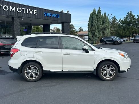 Used 2016 Subaru Forester 2.5i Touring w/ Eyesight & Navigation System AWD/4WD image 2