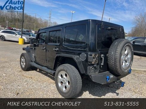 Used 2014 Jeep Wrangler Unlimited Sahara w/ Dual Top Group image 4
