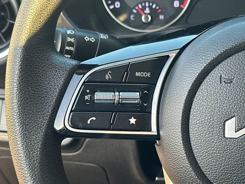 Used 2023 Kia Forte LXS image 24