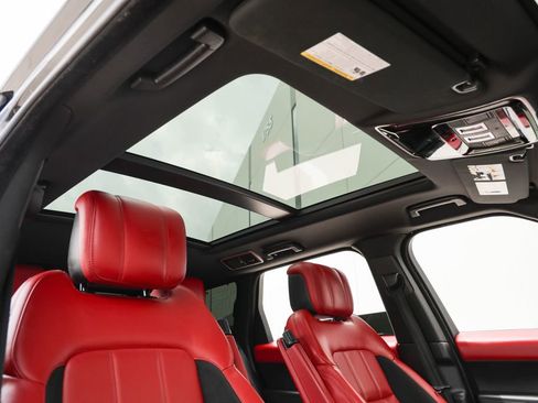 Used 2019 Land Rover Range Rover Sport Supercharged image 21
