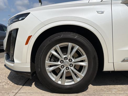 Used 2022 Cadillac XT6 Luxury FWD image 17