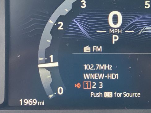 Certified 2025 Toyota Tacoma SR5 image 36