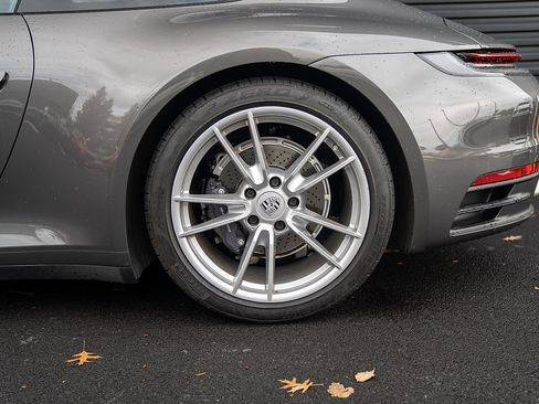 Certified 2022 Porsche 911 Carrera image 23