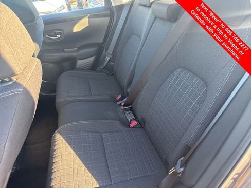 Used 2025 Honda HR-V LX image 11