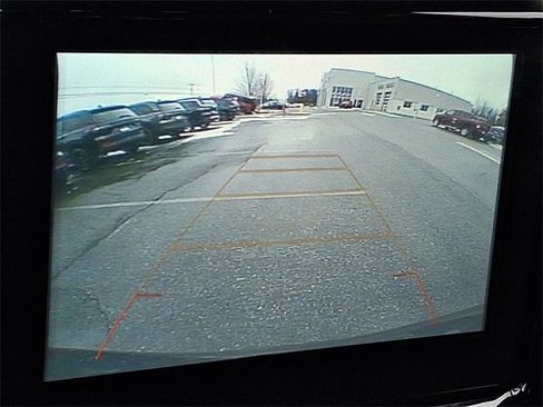 Used 2019 Chevrolet Traverse LT w/ LPO, Floor Liner Package image 17