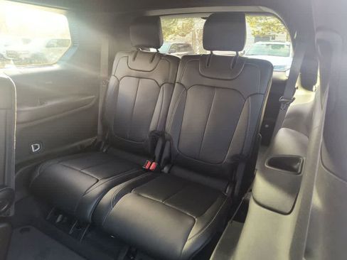 New 2025 Jeep Grand Cherokee L Limited w/ Luxury Tech Group II image 24