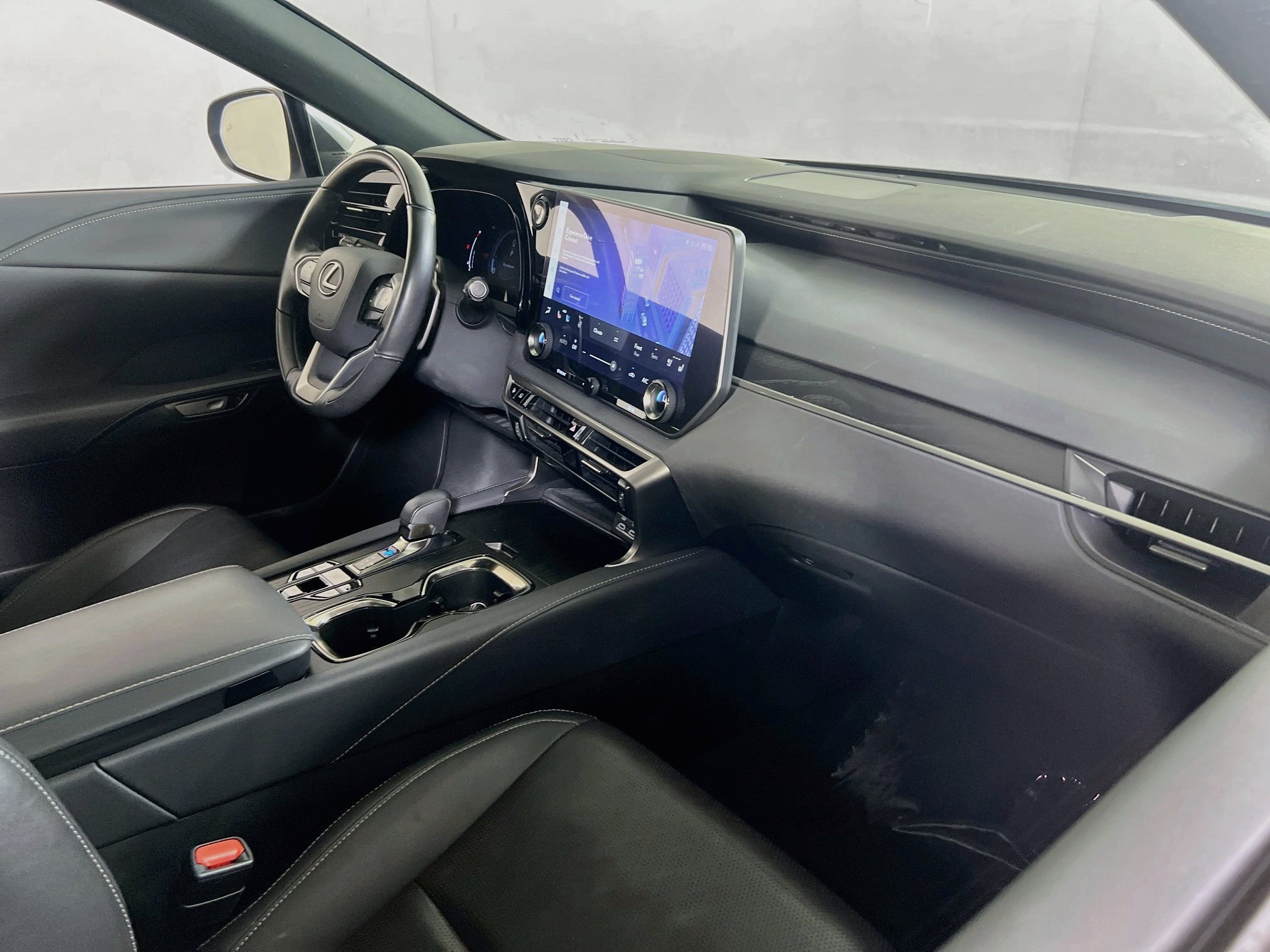 Used 2023 Lexus RX 350 Premium Plus w/ Accessory Package AWD/4WD image 29