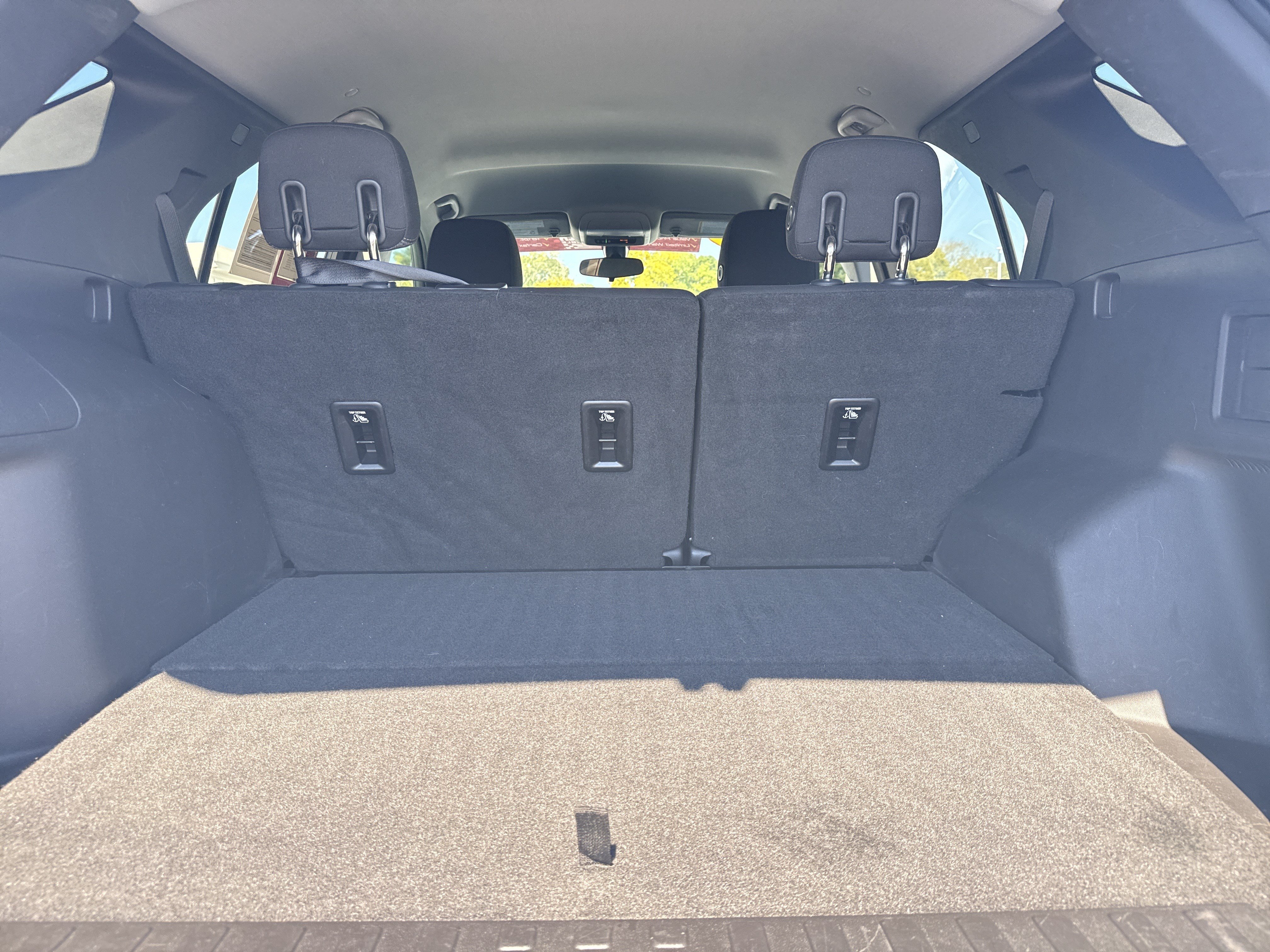 Used 2019 Chevrolet Equinox LT FWD image 30