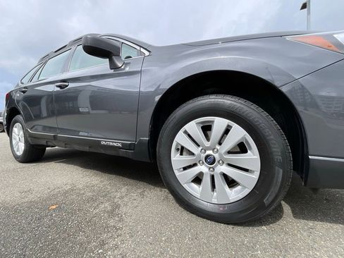 Used 2019 Subaru Outback 2.5i image 10