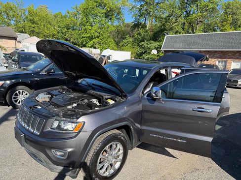 Used 2015 Jeep Grand Cherokee Limited w/ Trailer Tow Group IV AWD/4WD image 16